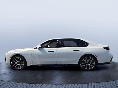 Certified 2023 BMW 740i w/ Parking Assistance Package RWD image 3