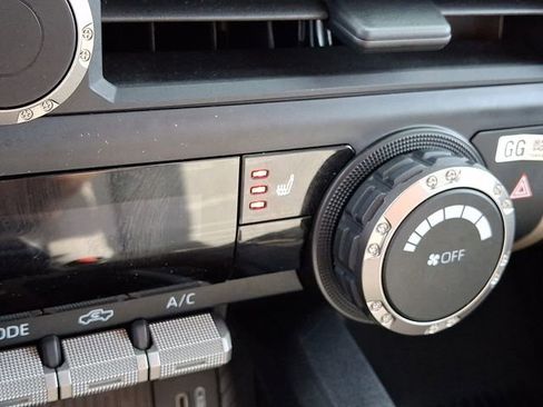 Certified 2025 Toyota Tacoma TRD Sport w/ TRD Sport Upgrade Package image 23