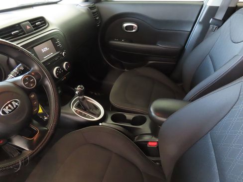 Used 2019 Kia Soul image 20