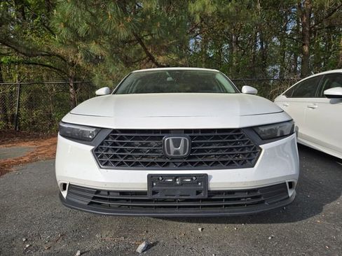 Used 2023 Honda Accord EX image 2