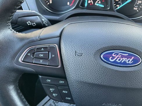 Used 2019 Ford Escape SEL image 26