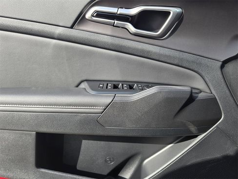 New 2026 Kia Sportage EX image 16