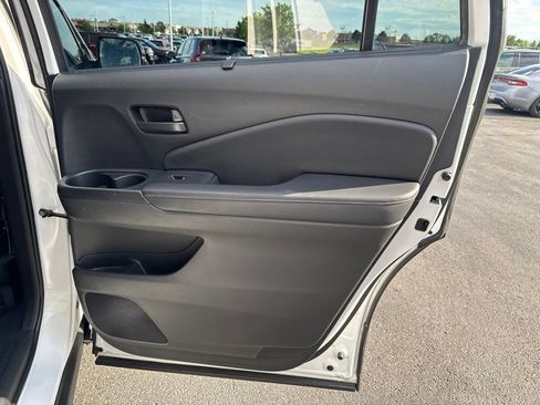 Certified 2023 Honda Passport TrailSport image 38