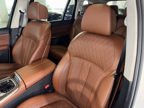 Certified 2025 BMW X7 xDrive40i w/ Premium Package image 34