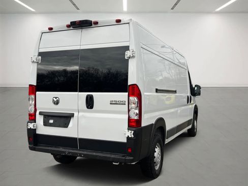 Used 2023 RAM ProMaster 2500 image 6