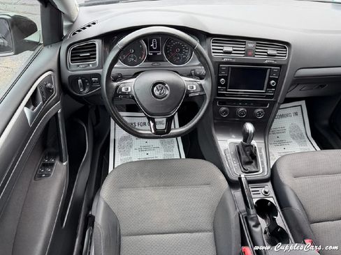 Used 2019 Volkswagen Golf 4-Door FWD image 16