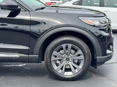 New 2025 Ford Explorer Active w/ Active Comfort Package image 48