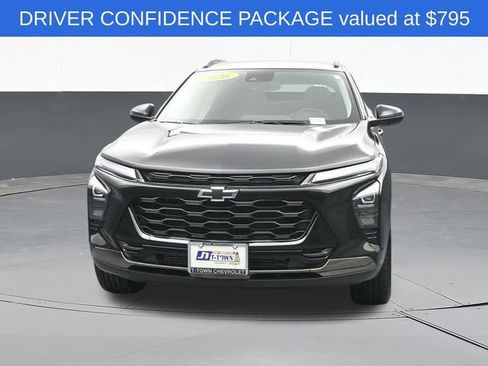 Used 2026 Chevrolet Trax ACTIV w/ Driver Confidence Package FWD image 2
