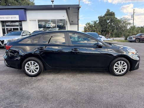 Used 2024 Kia Forte LX FWD image 6