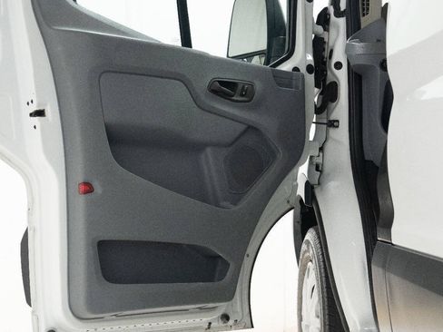 Used 2015 Ford Transit 350 XLT RWD image 22