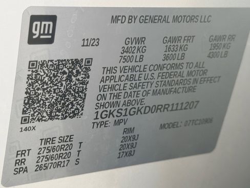 Used 2024 GMC Yukon XL SLT w/ SLT Luxury Package image 34