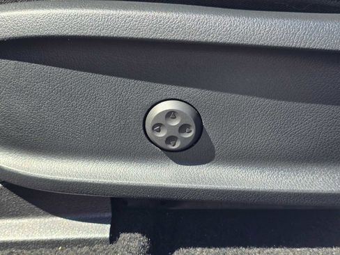 Used 2024 Mercedes-Benz EQB 250+ image 22