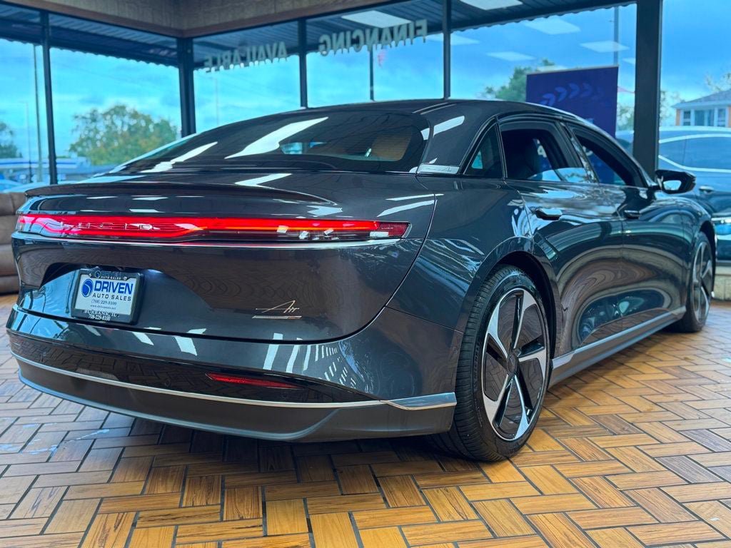 Used 2024 Lucid Air Touring AWD/4WD image 8