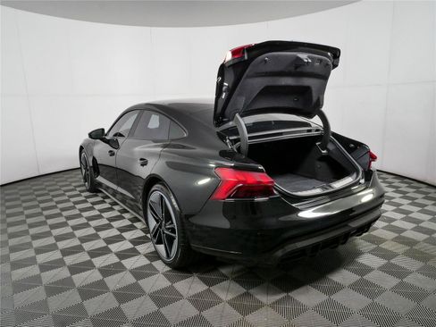Used 2023 Audi RS e-tron GT w/ Ceramic Brake Package AWD/4WD image 34