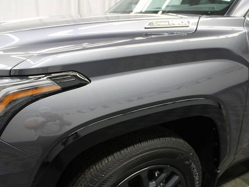 Used 2025 Toyota Sequoia Platinum image 44