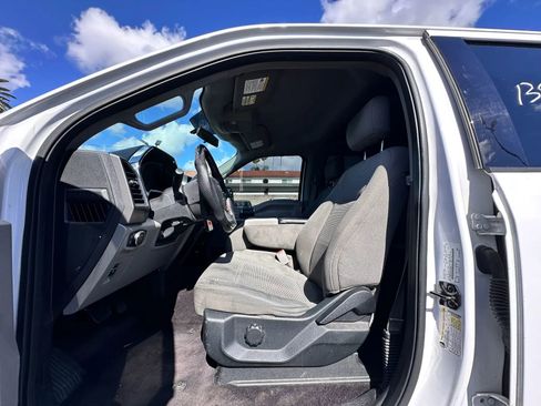 Used 2017 Ford F150 XLT RWD image 9
