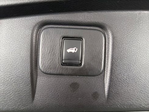 Used 2020 Nissan Murano SL w/ Moonroof Package image 10