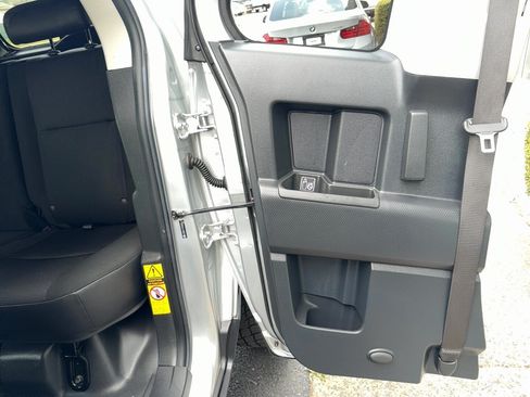 Used 2007 Toyota FJ Cruiser 4WD image 15
