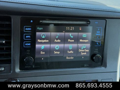 Used 2015 Toyota Sienna XLE w/ XLE Navigation Package FWD image 26
