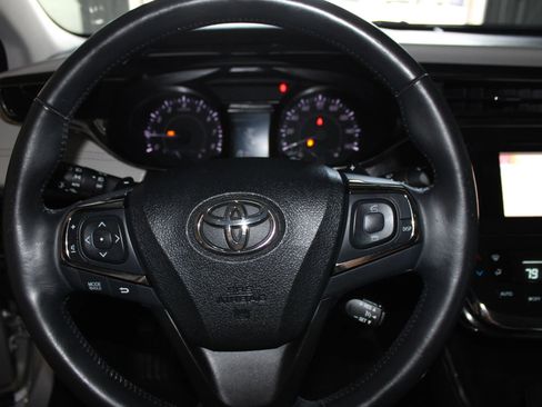Used 2013 Toyota Avalon XLE Touring image 9
