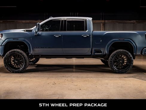 Used 2025 GMC Sierra 2500 Denali Ultimate image 6