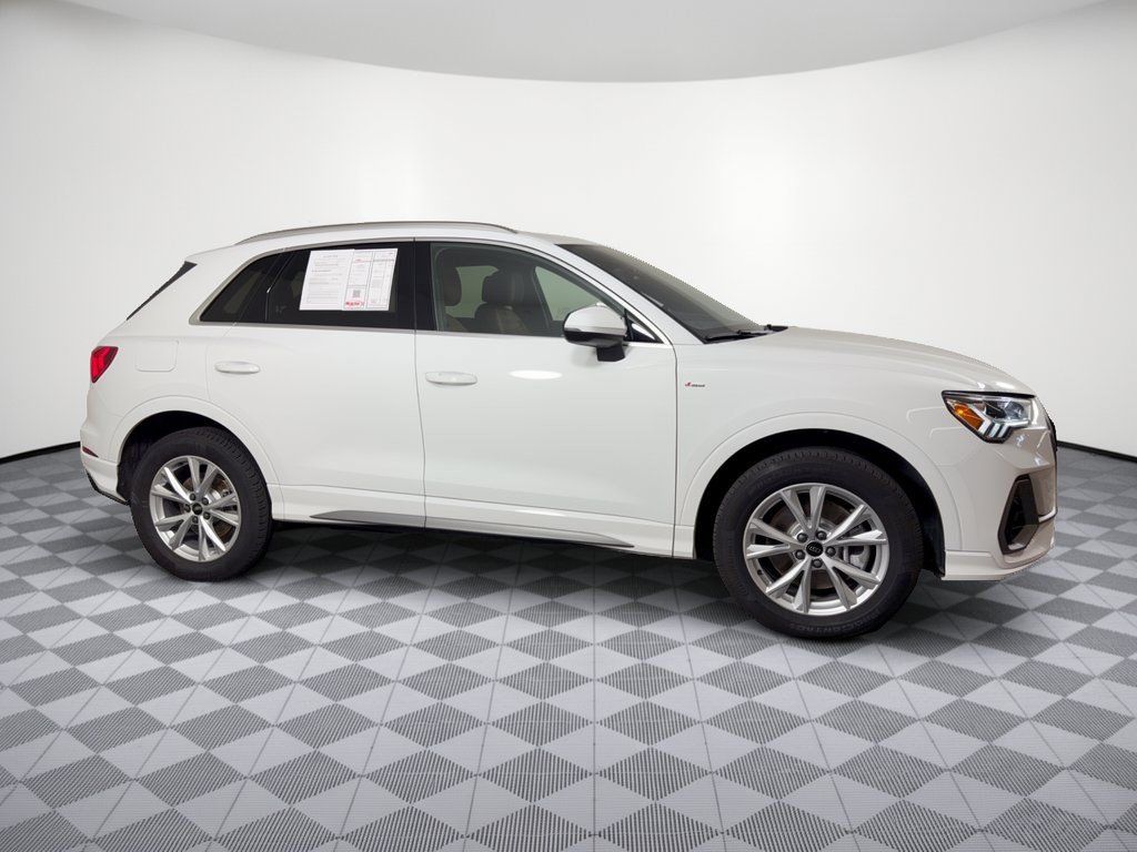 Used 2025 Audi Q3 2.0T Premium w/ Convenience Package AWD/4WD image 8