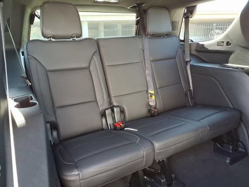 Used 2024 GMC Yukon Denali AWD/4WD image 19