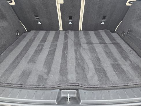 Used 2021 Mercedes-Benz GLA 250 4MATIC image 27
