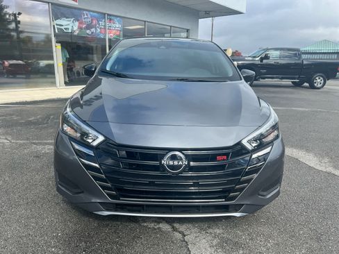 Used 2025 Nissan Versa SR w/ Trunk Package image 4