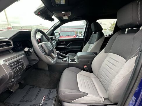 Certified 2024 Toyota Tacoma TRD Off-Road image 26