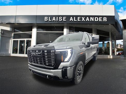 New 2026 GMC Sierra 2500 Denali Ultimate AWD/4WD image 10