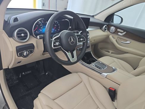 Used 2021 Mercedes-Benz GLC 300 4MATIC image 16