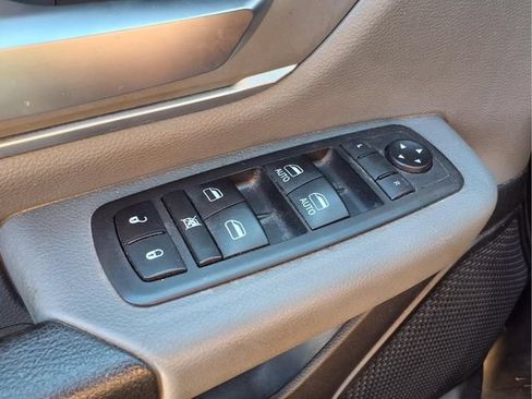 Used 2020 RAM 1500 Big Horn AWD/4WD image 16