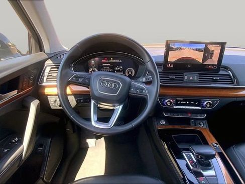 Used 2021 Audi Q5 Premium w/ Premium Plus Package AWD/4WD image 5