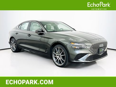 Used 2025 Genesis G70 2.5T image 1