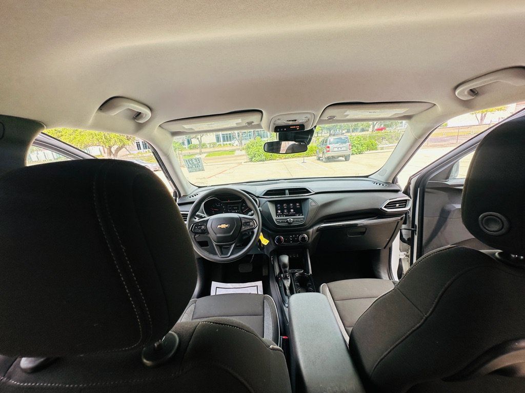 Used 2021 Chevrolet TrailBlazer LS FWD image 22