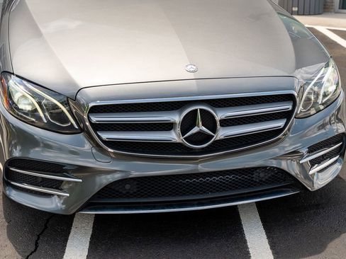 Used 2017 Mercedes-Benz E 300 image 5