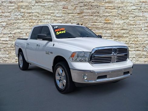 Used 2017 RAM 1500 Big Horn RWD image 2