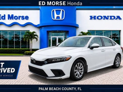 Used 2024 Honda Civic LX image 1
