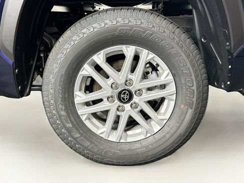 Used 2026 Toyota Tundra SR5 w/ SR5 Premium Package RWD image 11