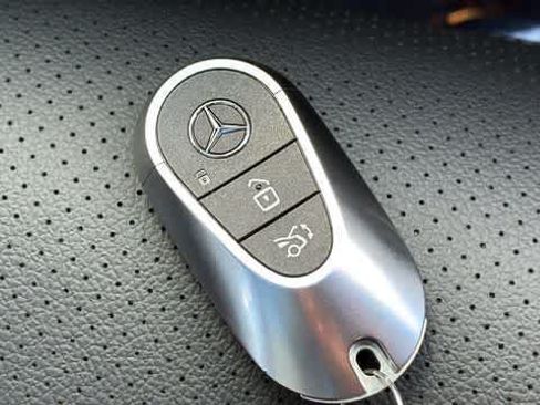 Certified 2026 Mercedes-Benz GLC 300 4MATIC image 34