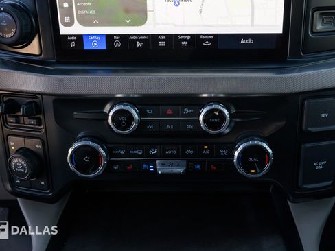 Used 2025 Ford F250 Platinum w/ Platinum Plus Package image 30