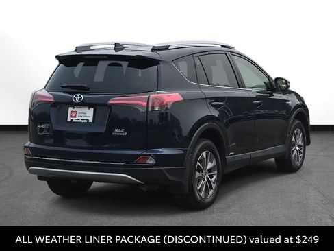 Certified 2018 Toyota RAV4 XLE AWD/4WD image 6