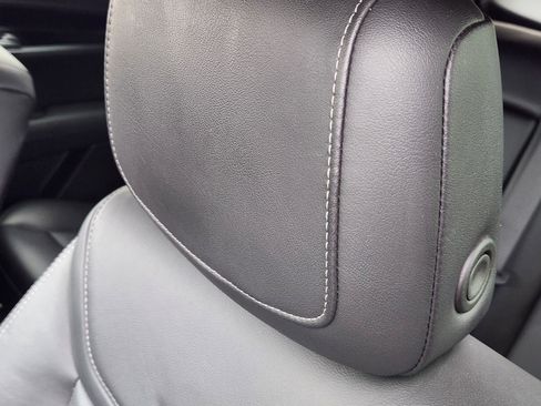 Certified 2025 Cadillac XT5 Premium Luxury image 15