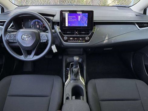 Used 2026 Toyota Corolla LE FWD image 2
