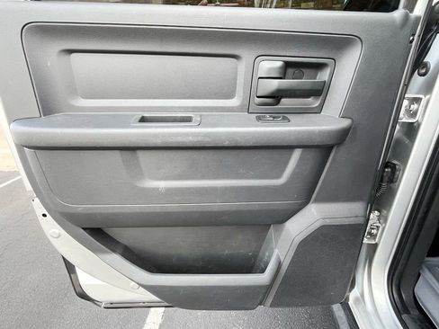 Used 2012 RAM 3500 ST w/ Chrome Appearance Group image 12