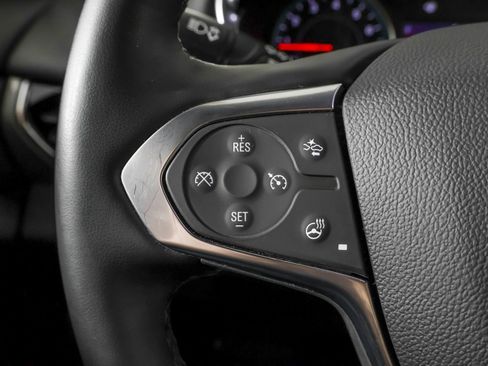 Used 2023 Chevrolet Traverse LT FWD image 27