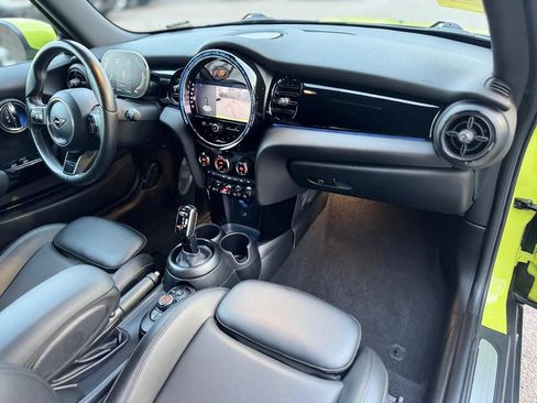 Used 2022 MINI Cooper S image 19