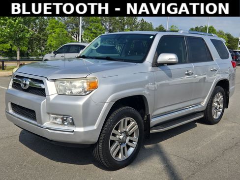 Used 2013 Toyota 4Runner Limited AWD/4WD image 3