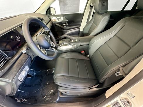 New 2026 Mercedes-Benz GLS 450 4MATIC image 18